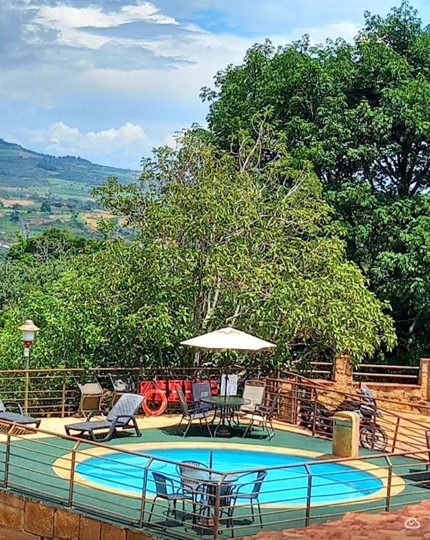 La Loma Hotel Барічара Екстер'єр фото